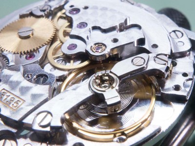 Rolex oyster perpetual date 15210