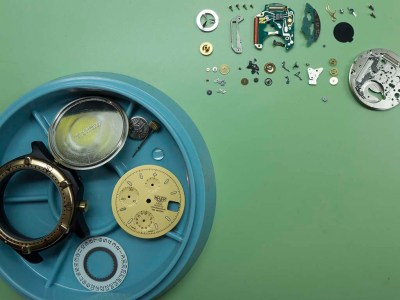 Heuer 266.006-1 quartz with Dubios-Depraz 2000 chronograph module